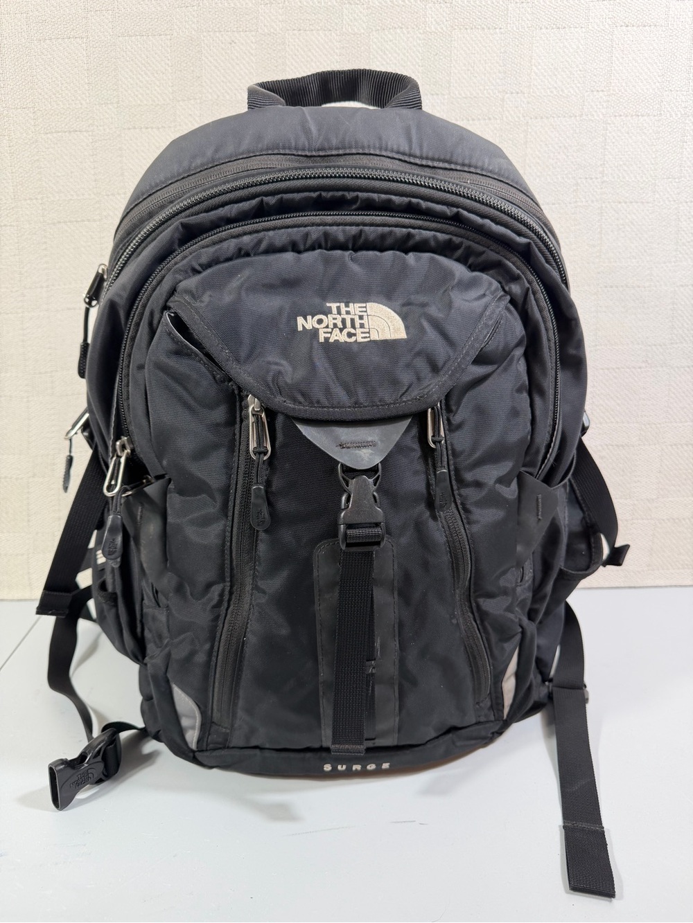 Vtg The North Face Black Men's Backpack - Surge